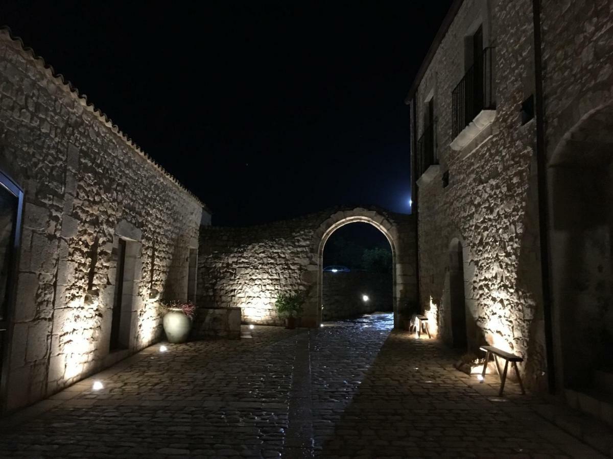Casale Zappulla Agriturismo Araヴィラ エクステリア 写真
